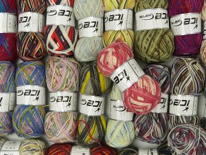 Sock Yarns In this list; you see most recent 50 mixed lots. <br> To see all <a href=&/mixed_lots/o/4#list&>CLICK HERE</a> (Old ones have much better deals)<hr> Vezelgehalte 75% superwash wol, 25% Polyamide, Brand Ice Yarns, fnt2-77011