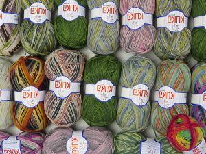Sock Yarns In this list; you see most recent 50 mixed lots. <br> To see all <a href=&/mixed_lots/o/4#list&>CLICK HERE</a> (Old ones have much better deals)<hr> Vezelgehalte 75% superwash wol, 25% Polyamide, Brand Ice Yarns, fnt2-77012