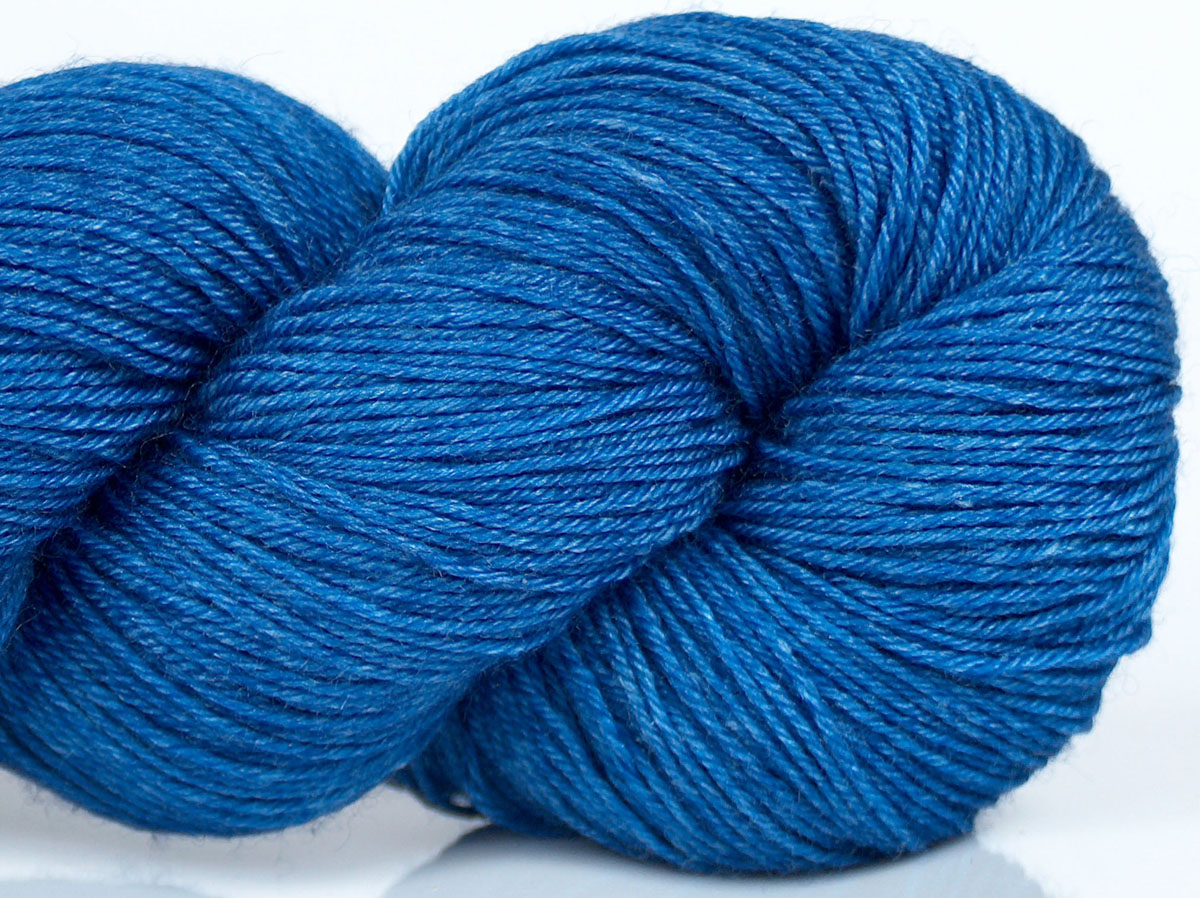 Hand Dyed Yarn Dk Weight Yarn Dk Yarn 100% Superwash Merino Merino Wool  Sweater Yarn Blue Red Multi Colored Arizona Sky 