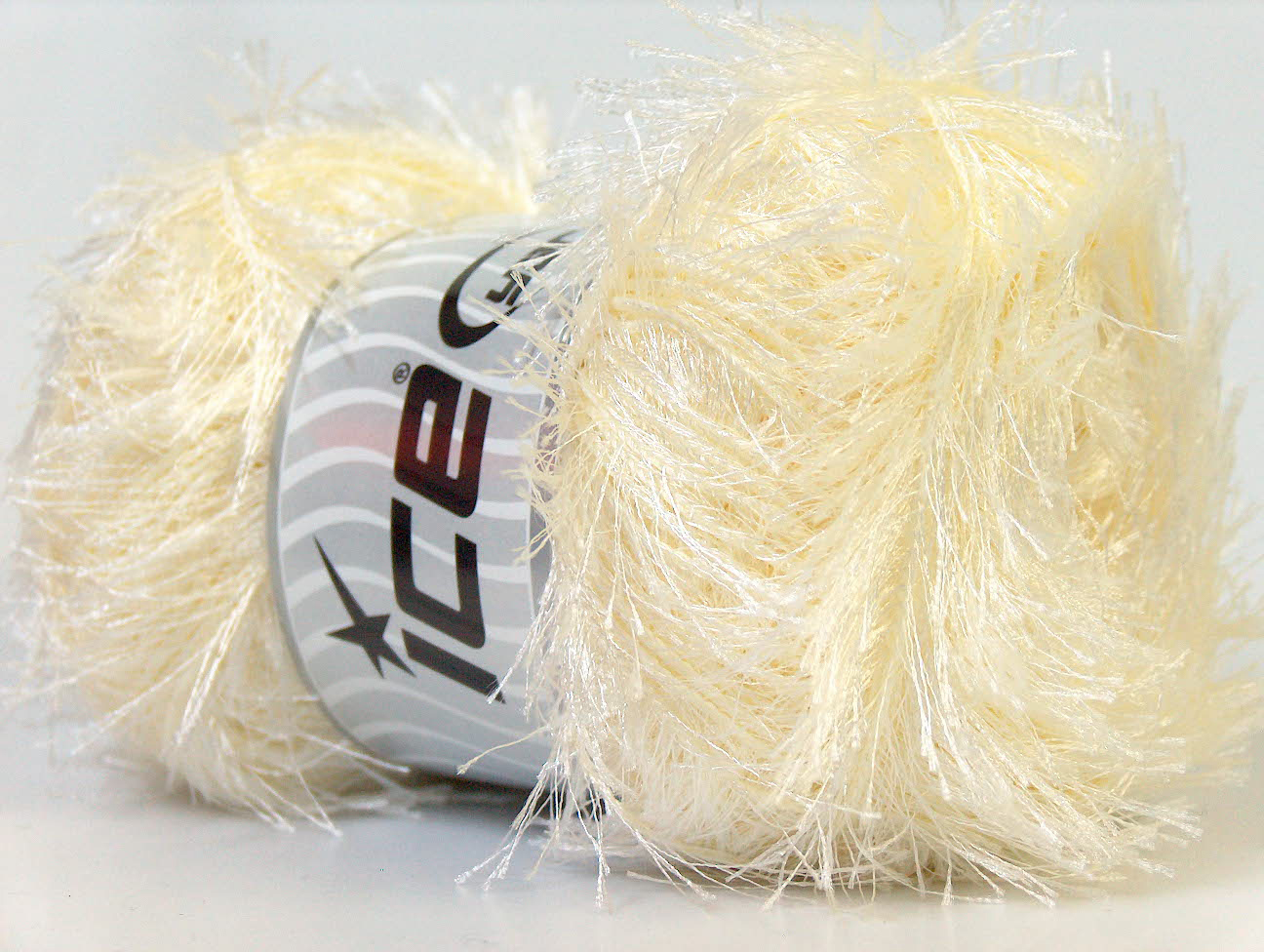 Eyelash 100gr Cream at Yarn Paradise